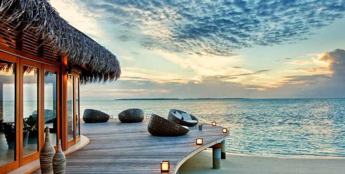 Hideaway Meeru Bar & Grill