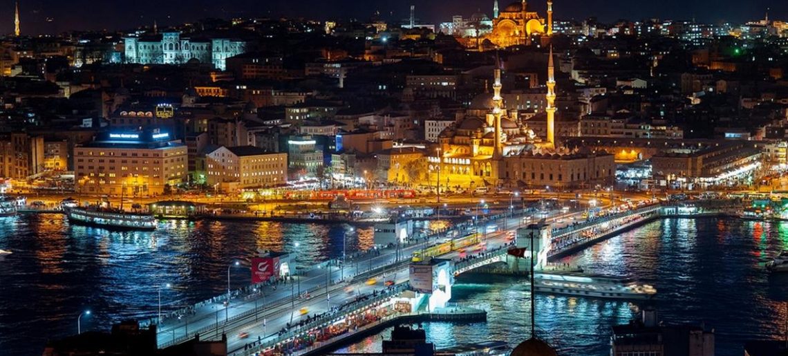 Estambul – Crucero por el Bósforo y Palacio de Topkapi